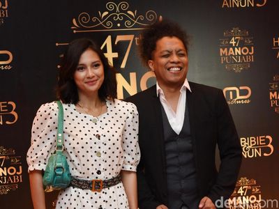 Terganjal Restu Ortu, Indah Permatasari dan Arie Kriting Makin Mesra