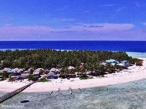 Halo! Ini Pulau Salissingan yang Mempesona