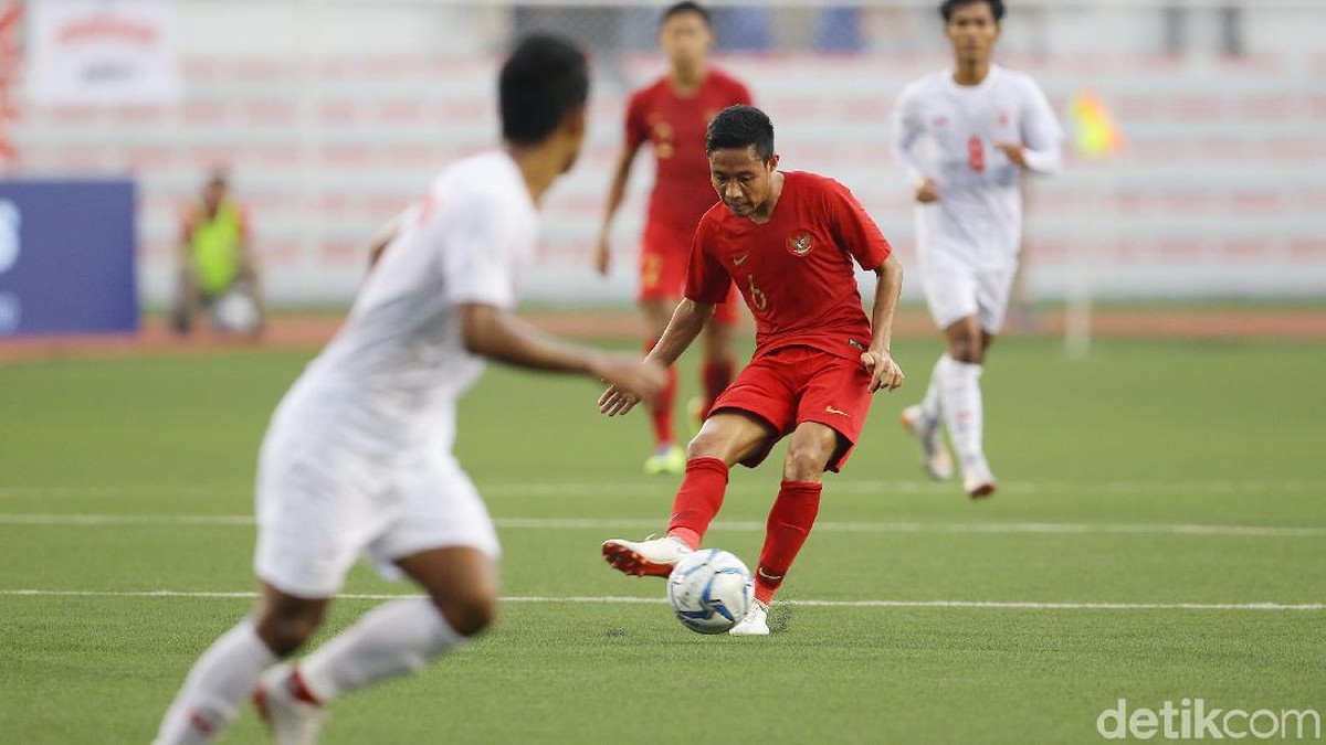 Evan Dimas tak berpuas diri menjadi langganan Timnas Indonesia. (Foto: detikcom/Grandyos Zafna)