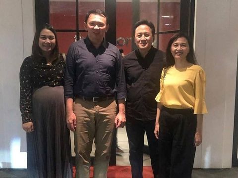 Sering Dampingi Ahok di Acara Penting, Outfit Puput Selalu Curi Perhatian