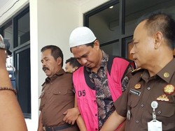 Kejari Tahan Eks Kades di Bekasi Tersangka Korupsi Anggaran Desa Rp 1 M