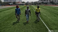 Lapangan tersebeut memiliki luas keseluruhan 99x66 meter persegi.