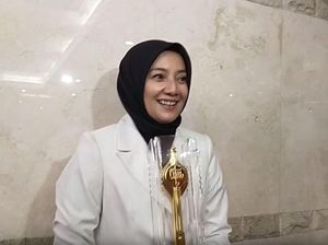 Cut Mini Nggak Nyangka Bisa Meraih Piala Citra 2019 Cut Mini Nggak Nyangka Bisa Meraih Piala Citra 2019