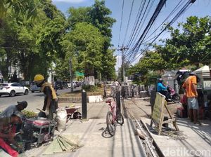 Bye-bye, Kabel FO yang Gelantungan di Jalan Sudirman Yogya... Bye-bye, Kabel FO yang Gelantungan di Jalan Sudirman Yogya...