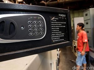 Marak Dompet Digital, Jasa Servis Brankas Masih Ramai Lho