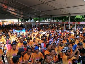 Transmart Sukses Ajak Lari & Gowes Serentak di 5 Kota