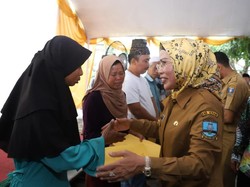 Pascakebakaran, Pedagang Pasar Baros Diberi Bantuan Rp 549 Juta