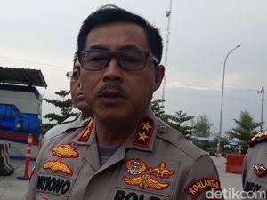 Kakorlantas Terkait Oknum PJR Pukul Sopir di Tol: Miskomunikasi soal STNK Kakorlantas Terkait Oknum PJR Pukul Sopir di Tol: Miskomunikasi soal STNK