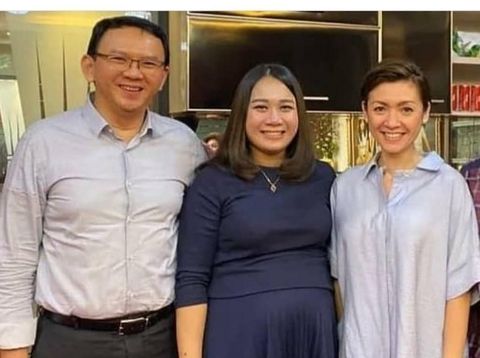 Sering Dampingi Ahok di Acara Penting, Outfit Puput Selalu Curi Perhatian