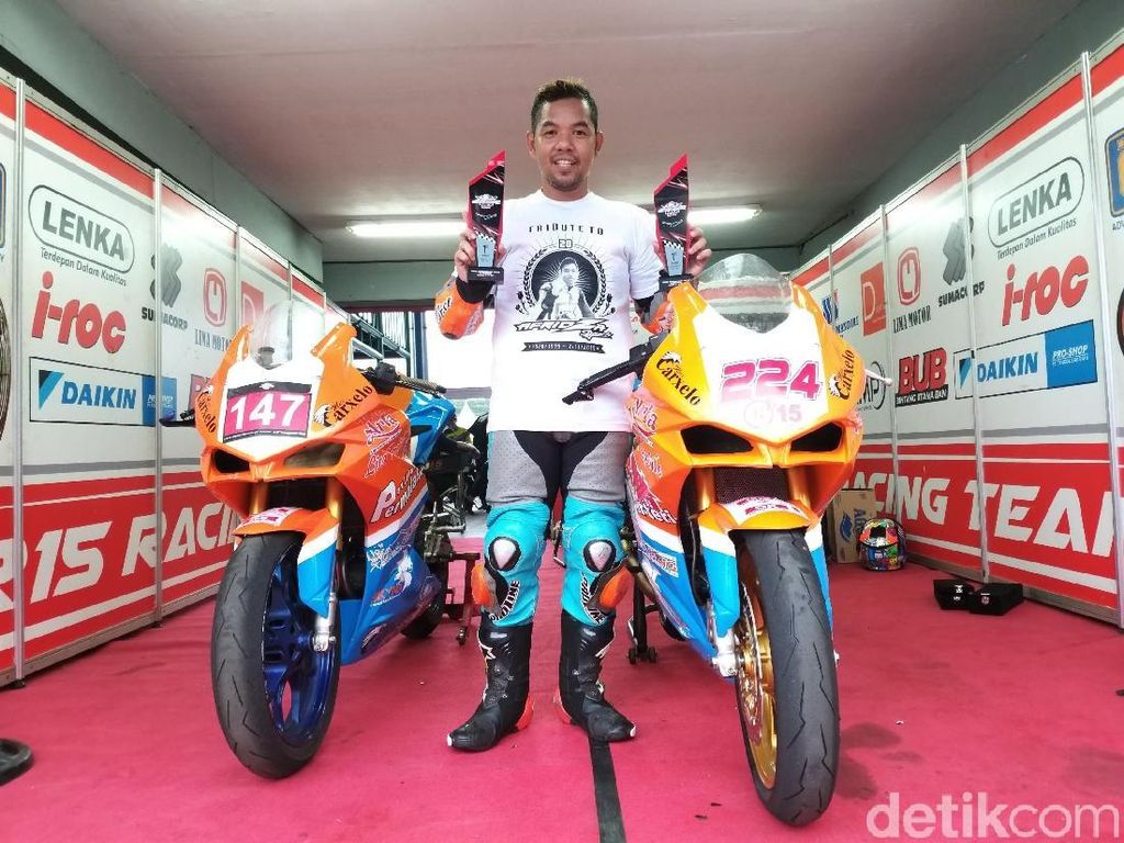 Baru Pertama Kali Pakai CBR250RR, Langsung Sabet Podium 1 Baru Pertama Kali Pakai CBR250RR, Langsung Sabet Podium 1