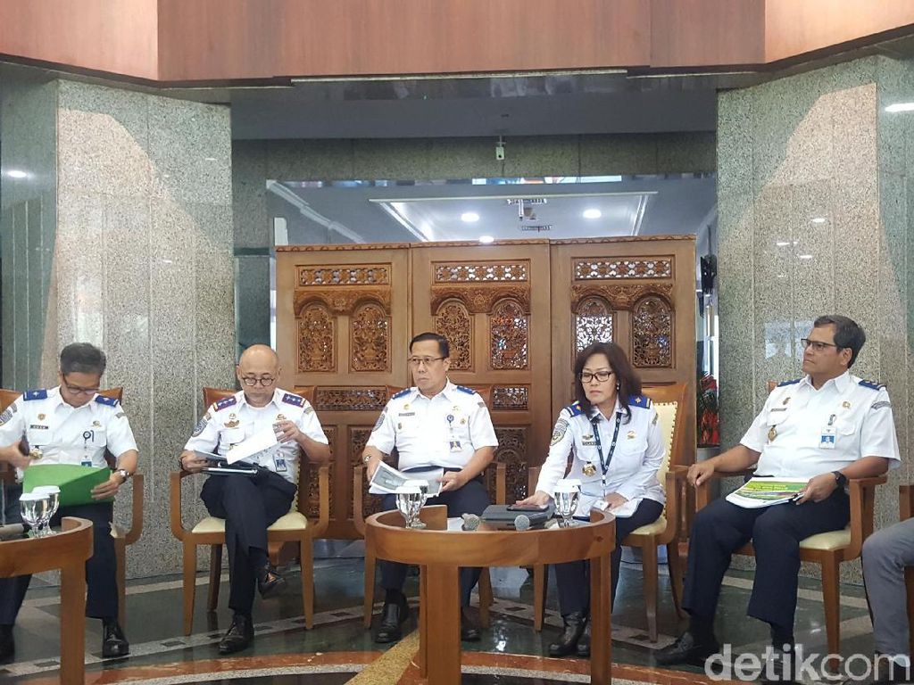 Kemenhub Sediakan Bus Mudik Gratis Natal dan Tahun Baru ke Semarang-Malang Kemenhub Sediakan Bus Mudik Gratis Natal dan Tahun Baru ke Semarang-Malang