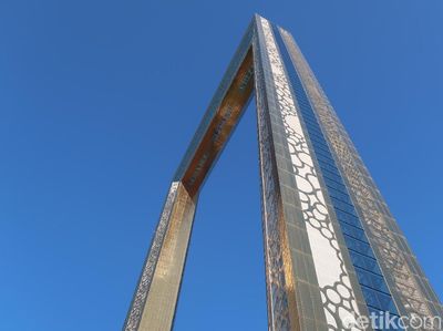 Potret Dubai dari Bingkai Foto Terbesar Dunia