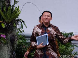 Ahok Segera Luncurkan Buku Perjalanan Psikologi di Mako Brimob Ahok Segera Luncurkan Buku Perjalanan Psikologi di Mako Brimob