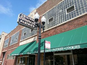 Toko Kue Mungil di Italia Ini Sudah Berusia 127 Tahun