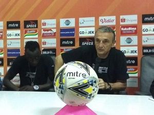 Disikat PSIS 1-5, Arema Tumpul di Depan dan Rapuh di Belakang