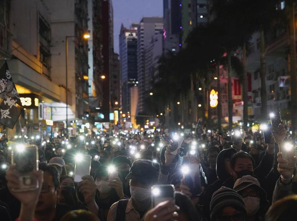 800 Ribu Demonstran Antipemerintah Kembali Turun ke Jalanan Hong Kong