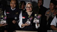 Kepala BPOM Pamer Puluhan Ribu Kosmetik dan Pangan Ilegal