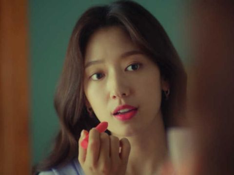 5 Lipstik Artis Korea yang Jadi Incaran Usai Muncul di Drakor Populer