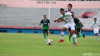 Serangan demi serangan terus dilancarkan Tim Jatim.