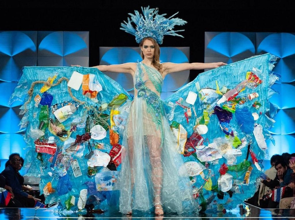 Foto 10 Kostum Nasional Heboh Miss Universe, Ada yang Bawa Sampah