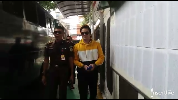 Sidang vonis Kriss Hatta