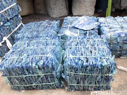 Melihat Proses Daur Ulang Sampah Plastik Jadi Botol Kemasan