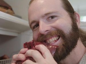 Hobi Makan Daging Busuk hingga Hati Serigala, Ini Pola Makan Daging Mentah Hobi Makan Daging Busuk hingga Hati Serigala, Ini Pola Makan Daging Mentah
