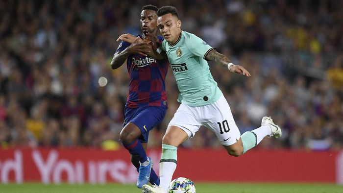 Barcelona vs Inter Milan BARCELONA, SPAIN - OCTOBER 02: Lautaro Martinez of Inter Milan and Nelson Semedo of FC Barcelona during the UEFA Champions League group F match between FC Barcelona and FC Internazionale at Camp Nou on October 02, 2019 in Barcelona, Spain. (Photo by Alex Caparros/Getty Images)