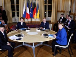 Putin dan Presiden Ukraina Bertemu untuk Pertama Kali di Paris