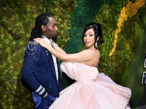 Cardi B Gugat Cerai Offset, Minta Hak Asuh Anak Cardi B Gugat Cerai Offset, Minta Hak Asuh Anak