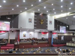 F-Golkar DPRD Sulsel Temukan Banyak Jalan Provinsi yang Rusak