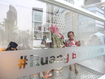 Santai Sejenak di Ruang Baca Jakarta