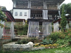 Menyantap Iga Bakar Lada Hitam dan Gehu Pedas di Lereng Anteng