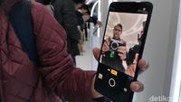 Canggih! Ini Dia Ponsel Oppo dengan Kamera di Dalam Layar