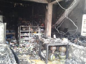 Rumah Penambal Ban di Jepara Terbakar