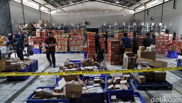 Ini Dia Gudang Obat dan Kosmetik Ilegal di Jakarta Utara