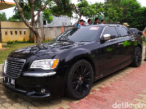 3 Tahun Belum Bayar Pajak, Pemilik Chrysler Ini Ditagih Rp 190 Juta
