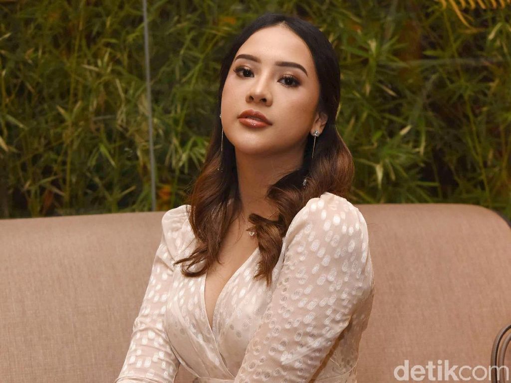 Anya Geraldine, Pilih Jadi Selebgram atau Main Film? Anya Geraldine, Pilih Jadi Selebgram atau Main Film?