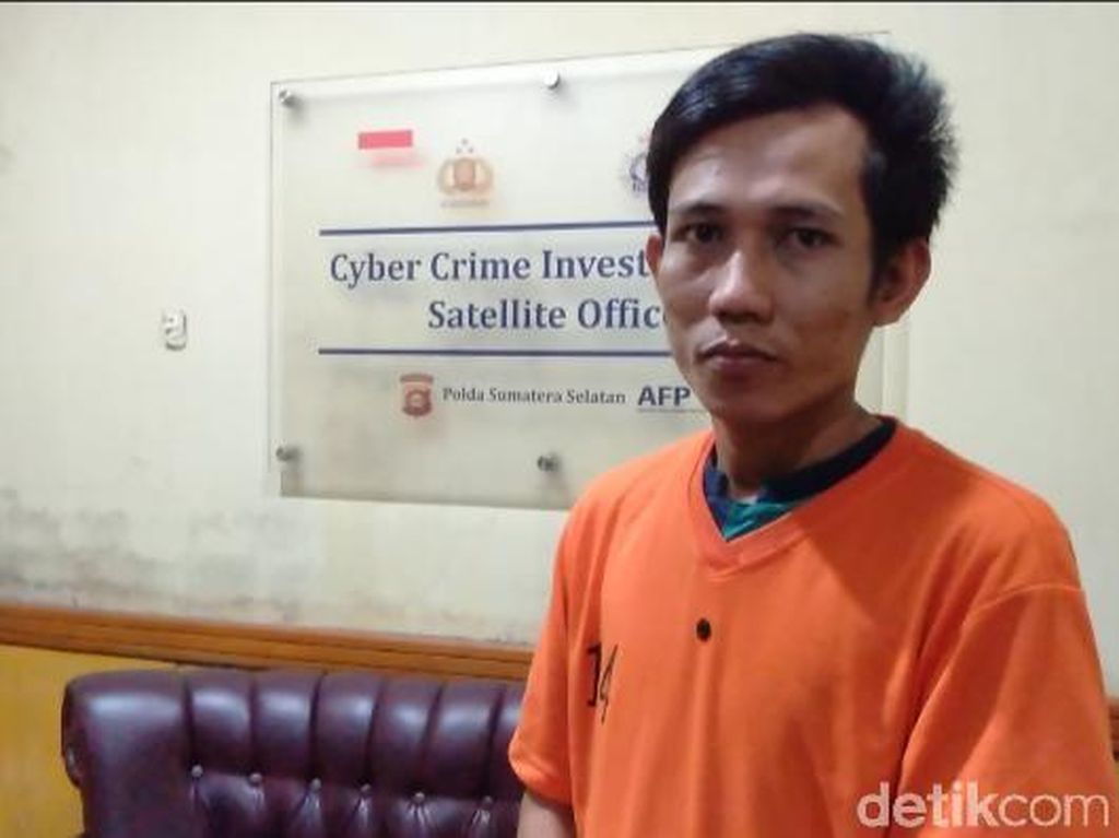 Lewat Like FB, Polisi Gadungan Dapatkan Video Bugil Para Perempuan Lewat Like FB, Polisi Gadungan Dapatkan Video Bugil Para Perempuan