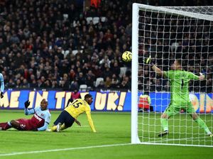 Gol Ogbonna Buat Arsenal Tertinggal dari West Ham di Babak I