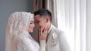 Inspirasi Gaun Pengantin Putih Citra Kirana di Resepsi Pernikahan