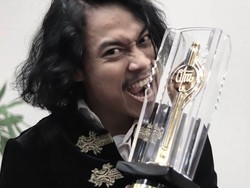 Kucumbu Tubuh Indahku Jadi Keberuntungan Bagi Muhammad Khan