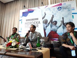 Ujian Nasional Dihapus Mulai 2021, Ini 2 Hal yang Jadi Acuan Nadiem Ujian Nasional Dihapus Mulai 2021, Ini 2 Hal yang Jadi Acuan Nadiem