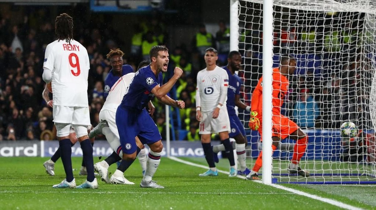 Chelsea unggul 2-0 atas Lille di babak pertama (Foto: Clive Rose/Getty Images)