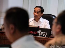 Jokowi Minta TNI-Polri-BIN Cegah Gangguan Keamanan Jelang Tahun Baru