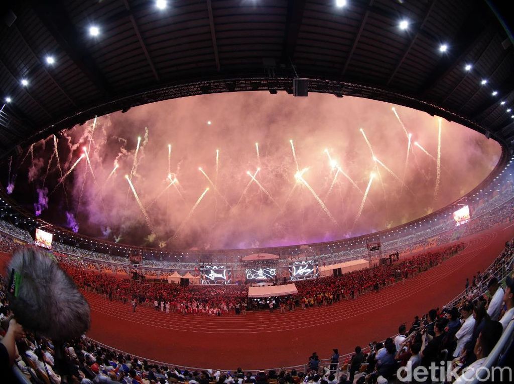 Pesta Kembang Api Tutup SEA Games 2019 Pesta Kembang Api Tutup SEA Games 2019