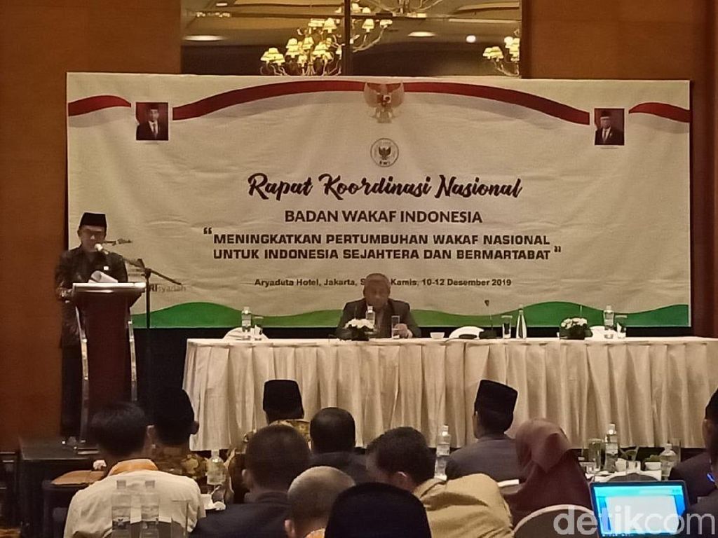 Di Rakornas BWI, Menag Cerita Menara Syariah di PIK Disponsori Nonmuslim Di Rakornas BWI, Menag Cerita Menara Syariah di PIK Disponsori Nonmuslim