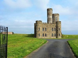 Bermalam di Kastil Sungguhan bagaikan Raja dan Ratu, Siapa Mau?