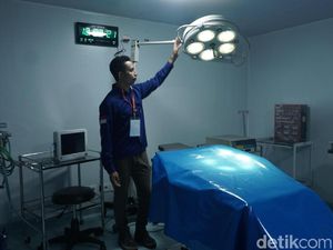 Jatuh Bangun dr Lie Dharmawan Jual Rumah demi Merintis RS Apung Jatuh Bangun dr Lie Dharmawan Jual Rumah demi Merintis RS Apung