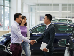 Beli Mobil Kredit Tak Selamanya Rugi, Ini Alasannya